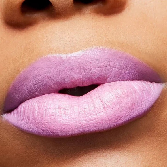 MAC Amplifed Creme Lipstick Saint Germain - Picture 14 of 16